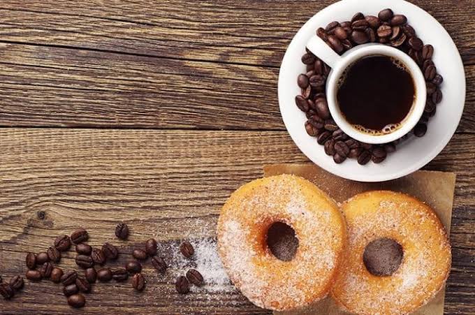 Donat dan Kopi: Pasangan Sempurna untuk Santai